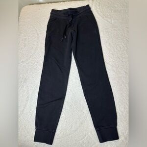 lululemon athletica Women’s Joggers size 4